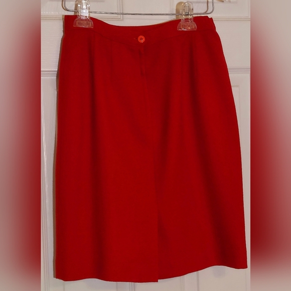 KASPER | 4P 1990s Vintage Deep Red 2PC Crepe Suit w/Skirt. Fully lined. - Picture 6 of 11